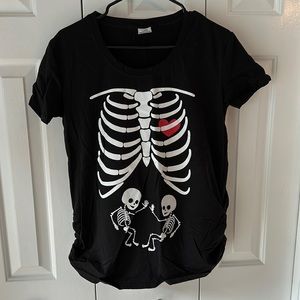 Twin maternity skeleton tshirt